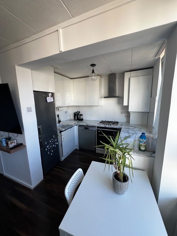 Flat Hertford Road in Greater London