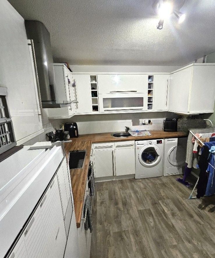 House Glencarron Close in Sunderland