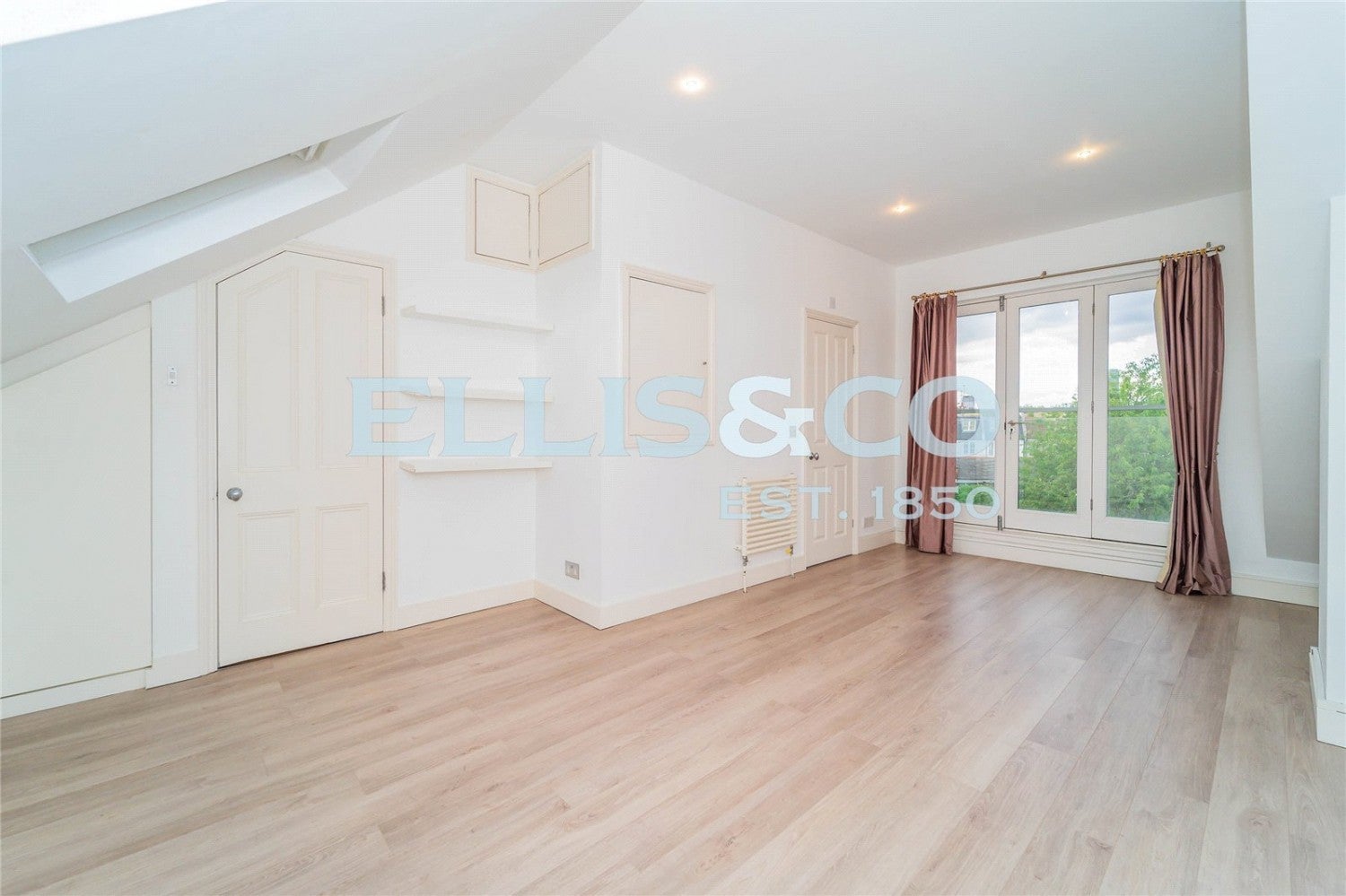 House Whellock Road in Greater London
