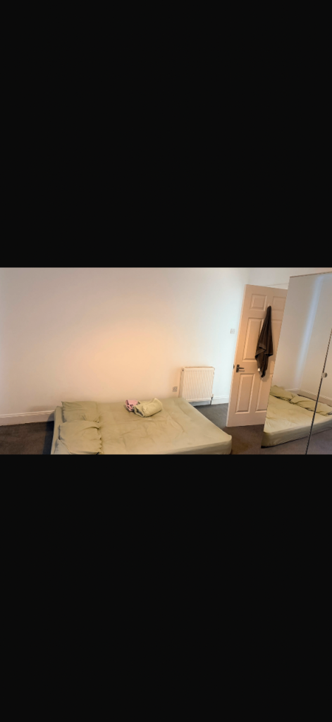 Flat Clyde Place in Cambuslang