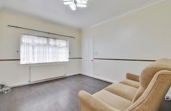 Flat Gade Avenue in Watford