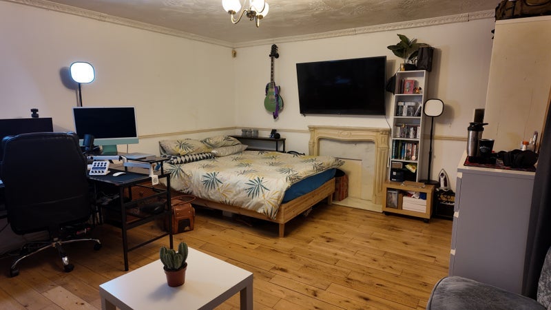 Room Southwark Park Road in Greater London