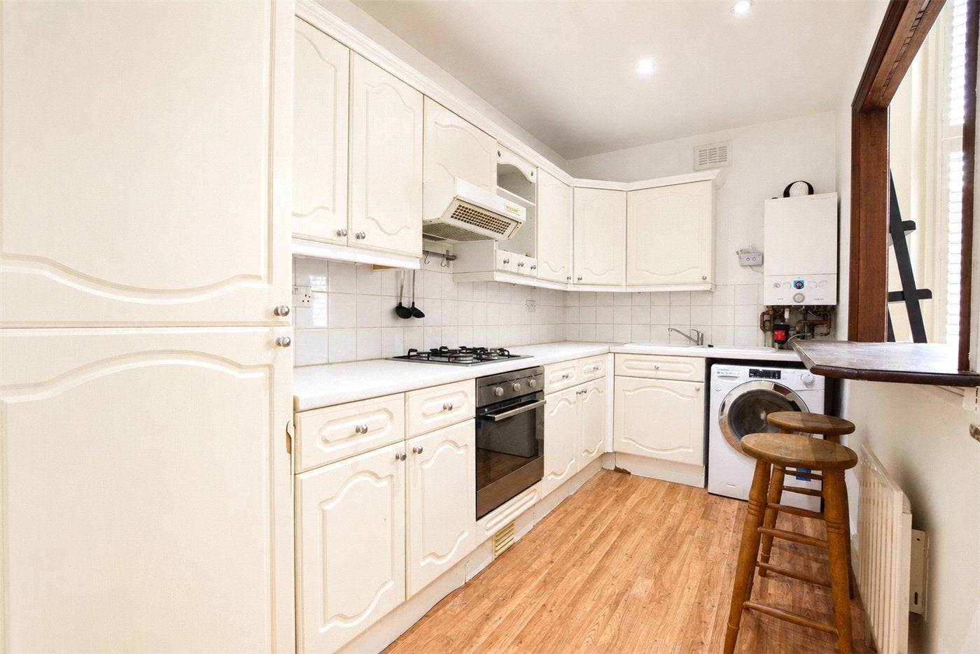 Flat Gilbert Close in Greater London