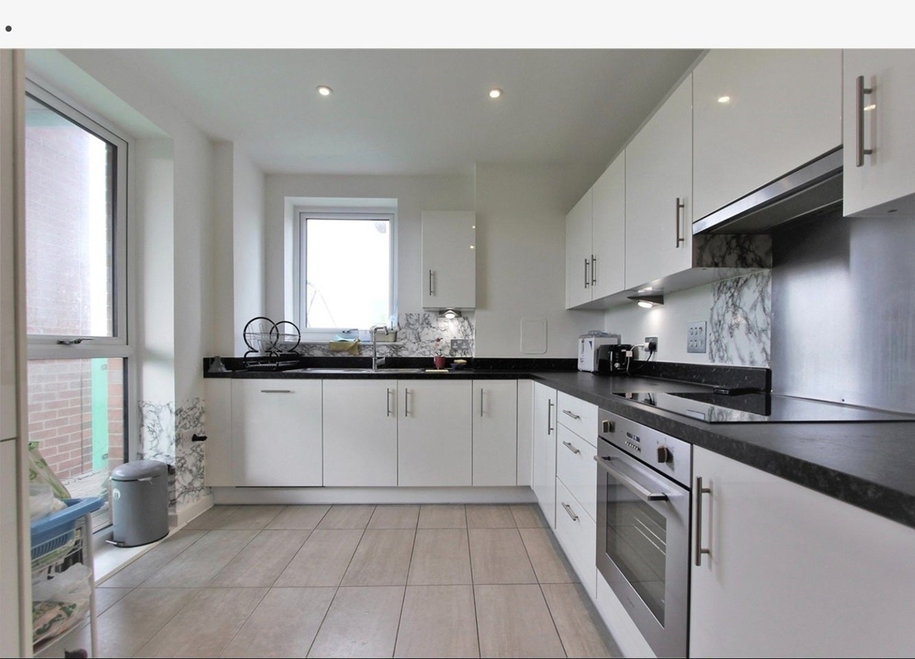 Flat Brook Avenue in Greater London
