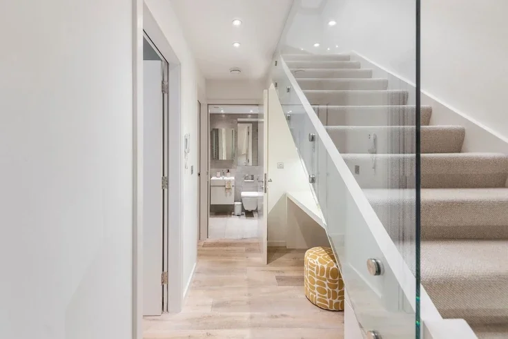 Flat Pentonville Road in Greater London