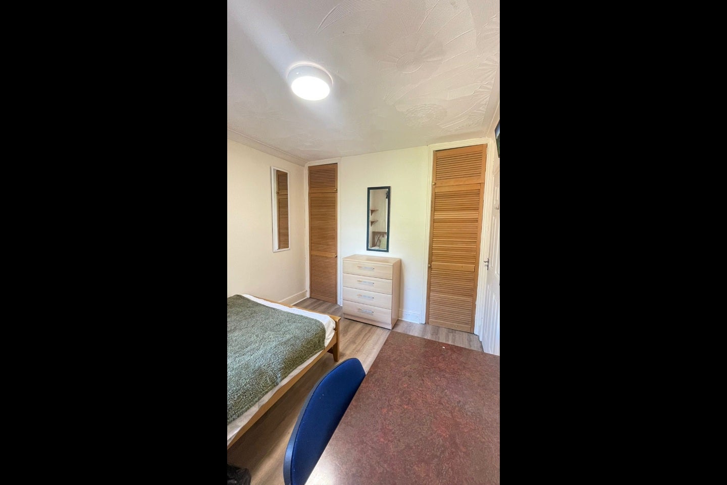 Room Cardigan Road in Bournemouth