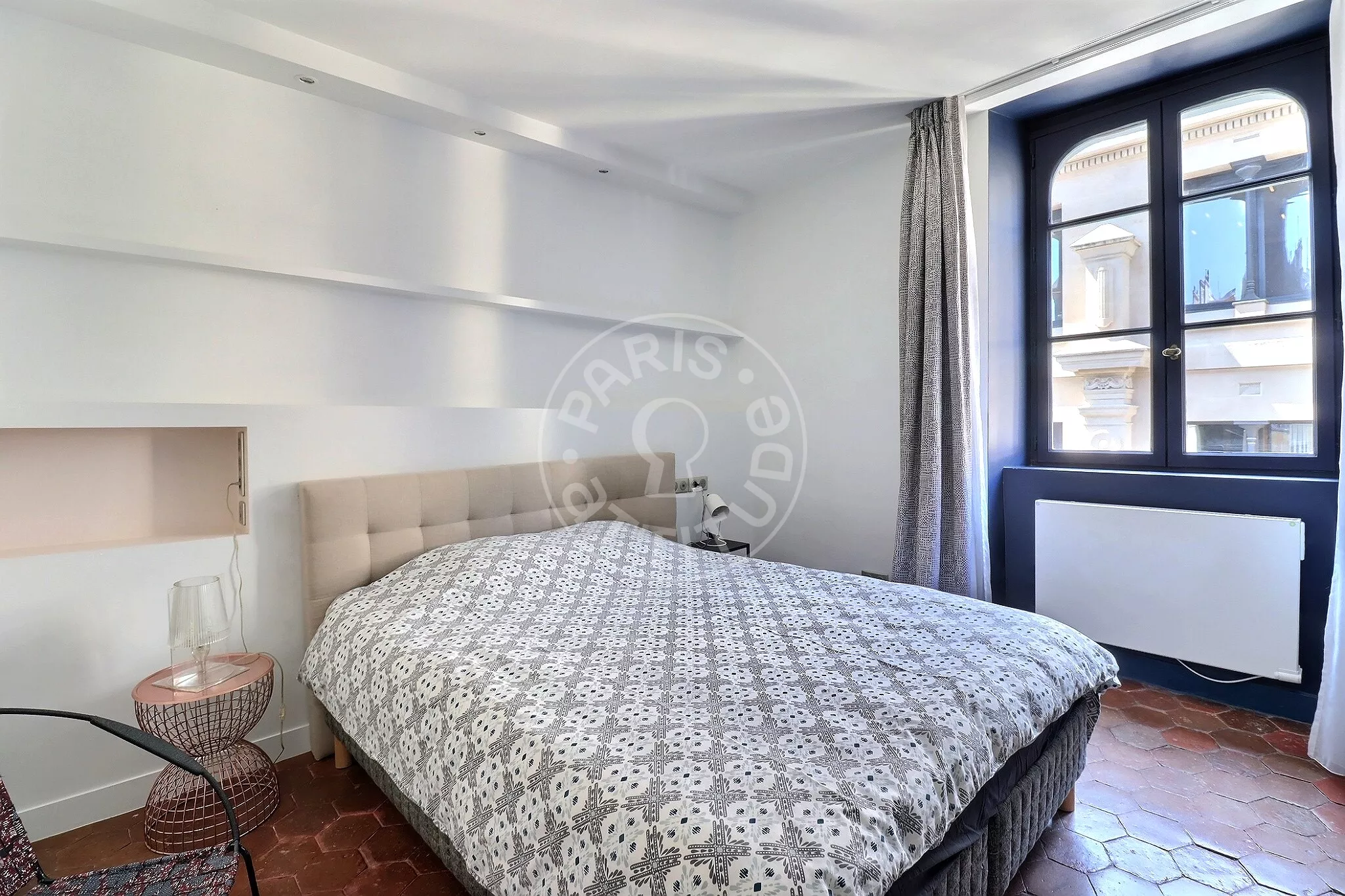 Appartement Rue Jean-Jacques Rousseau à Paris