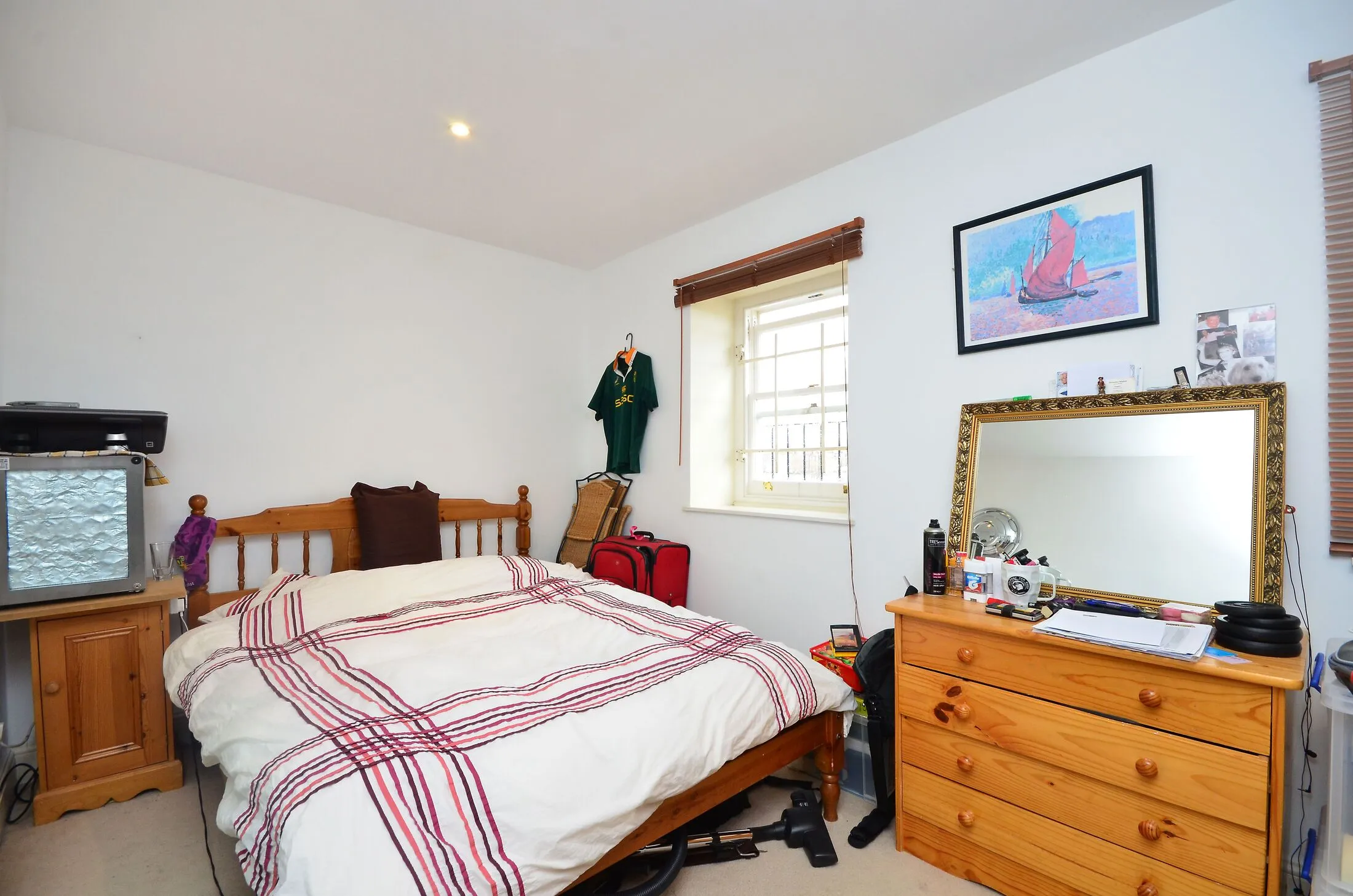 Flat Cornwall Gardens in Greater London