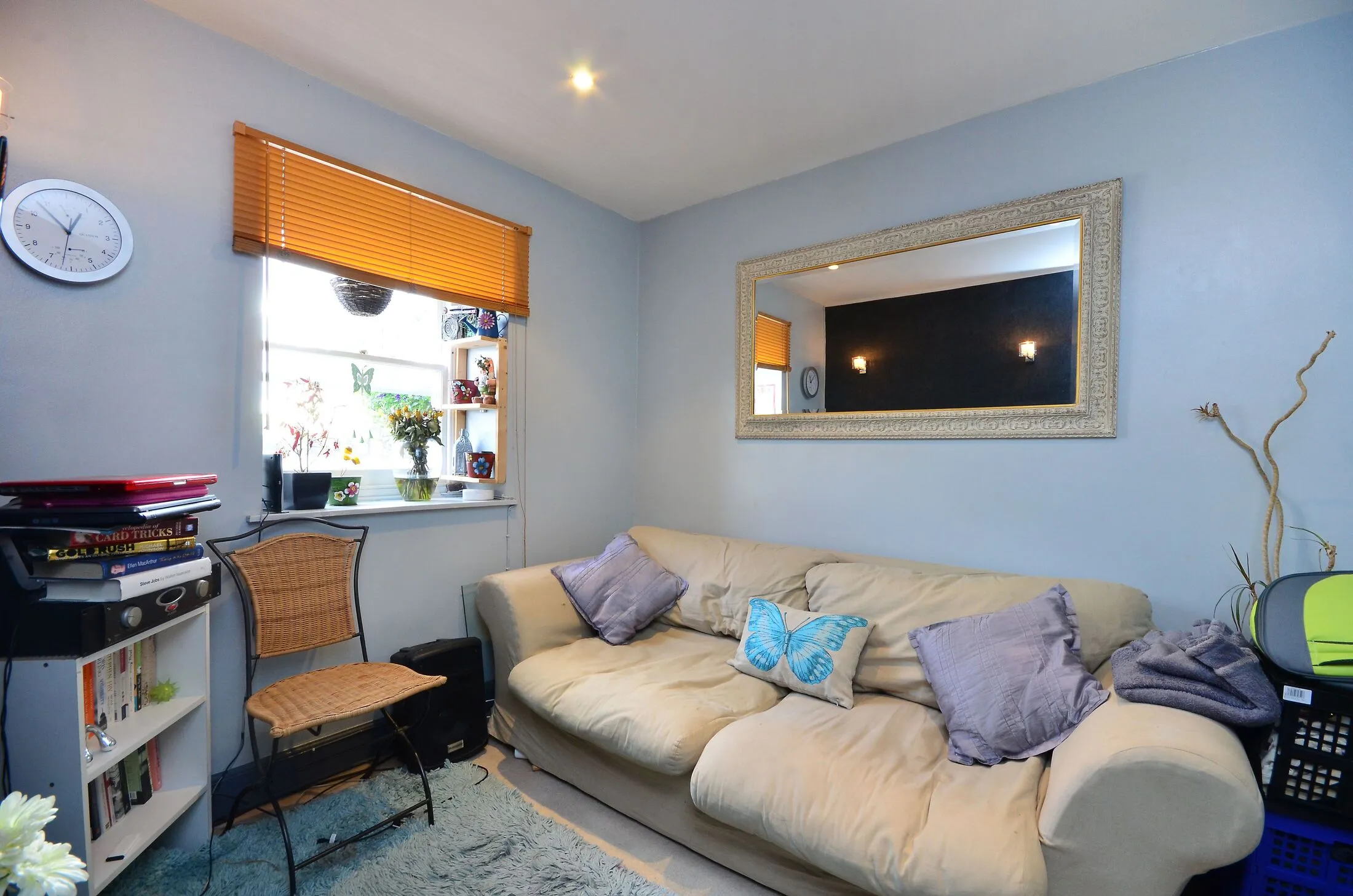 Flat Cornwall Gardens in Greater London