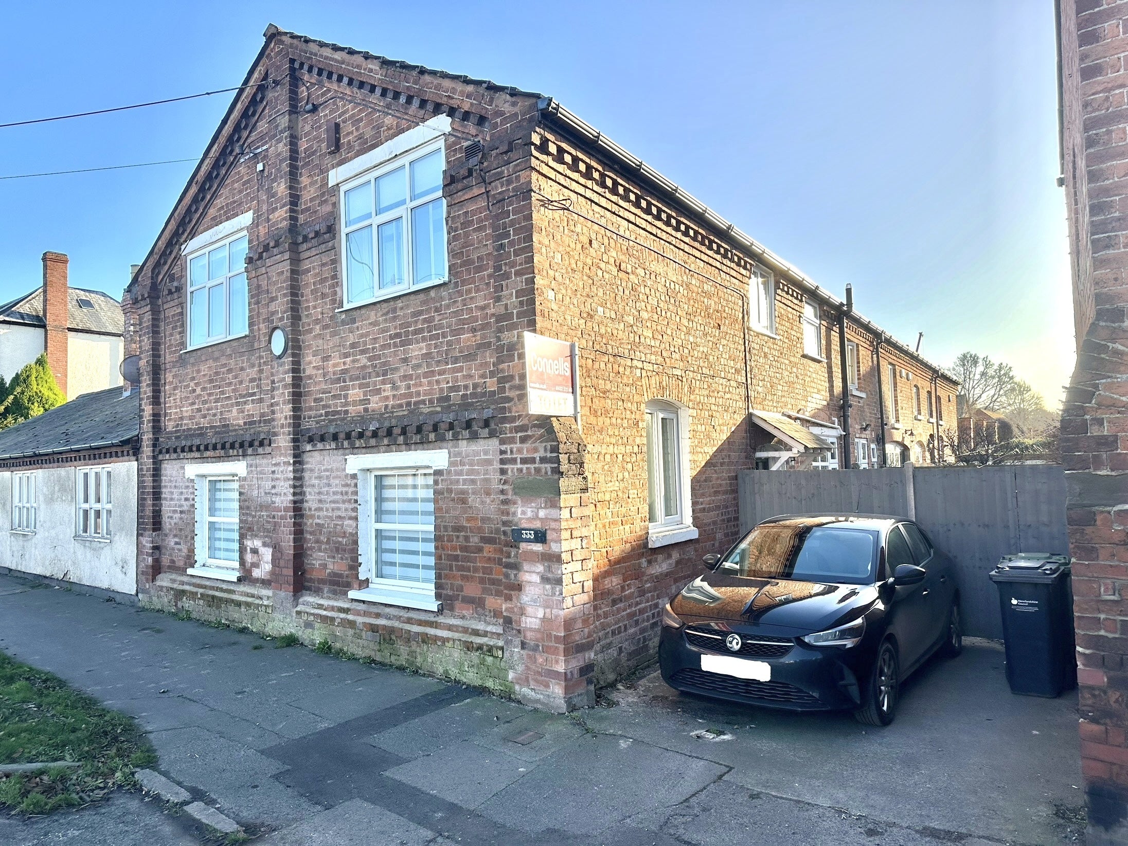 House King's Acre Road in Hereford