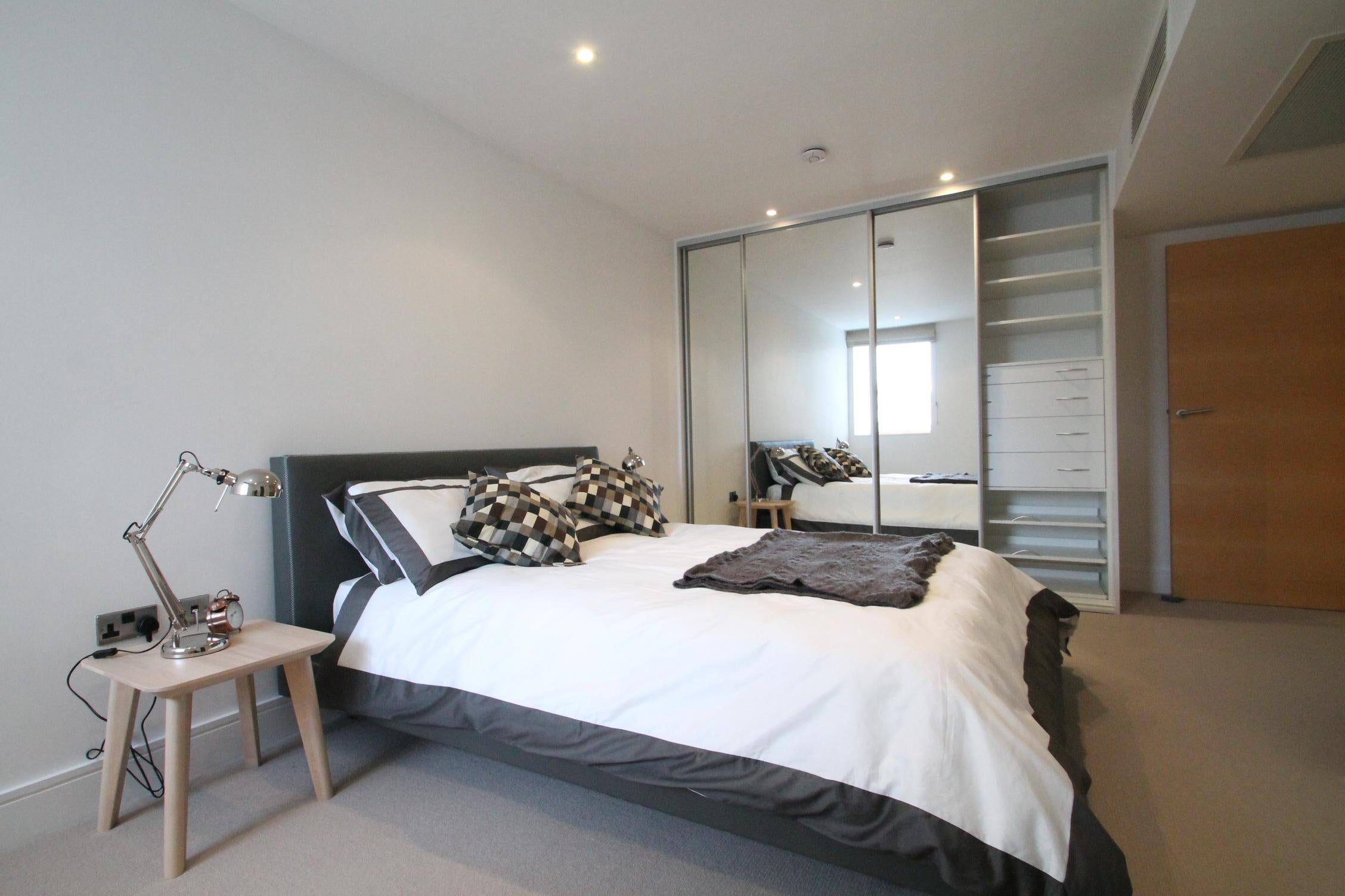 Flat Monck Street in City of Westminster