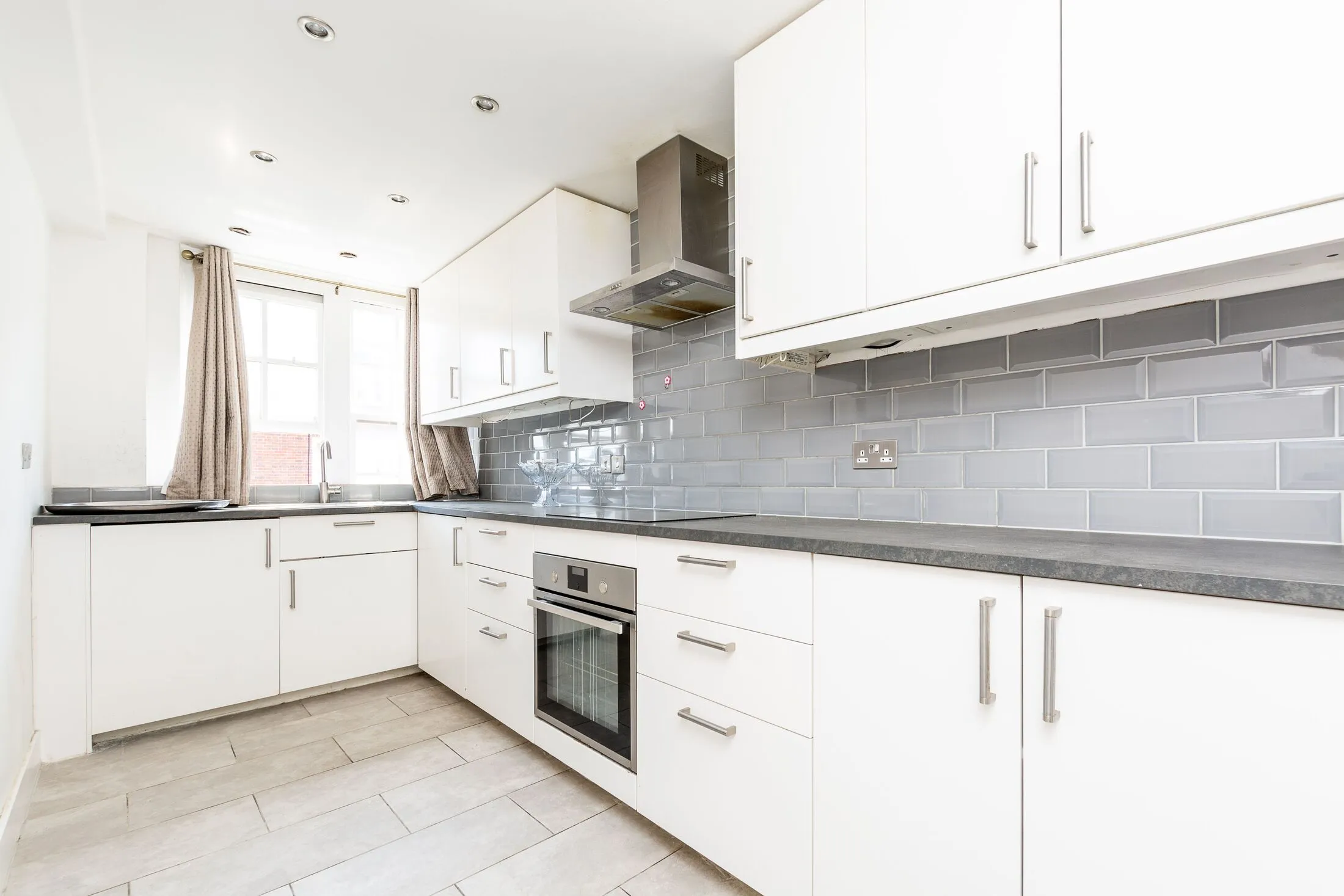 Flat Kendal Street in City of Westminster