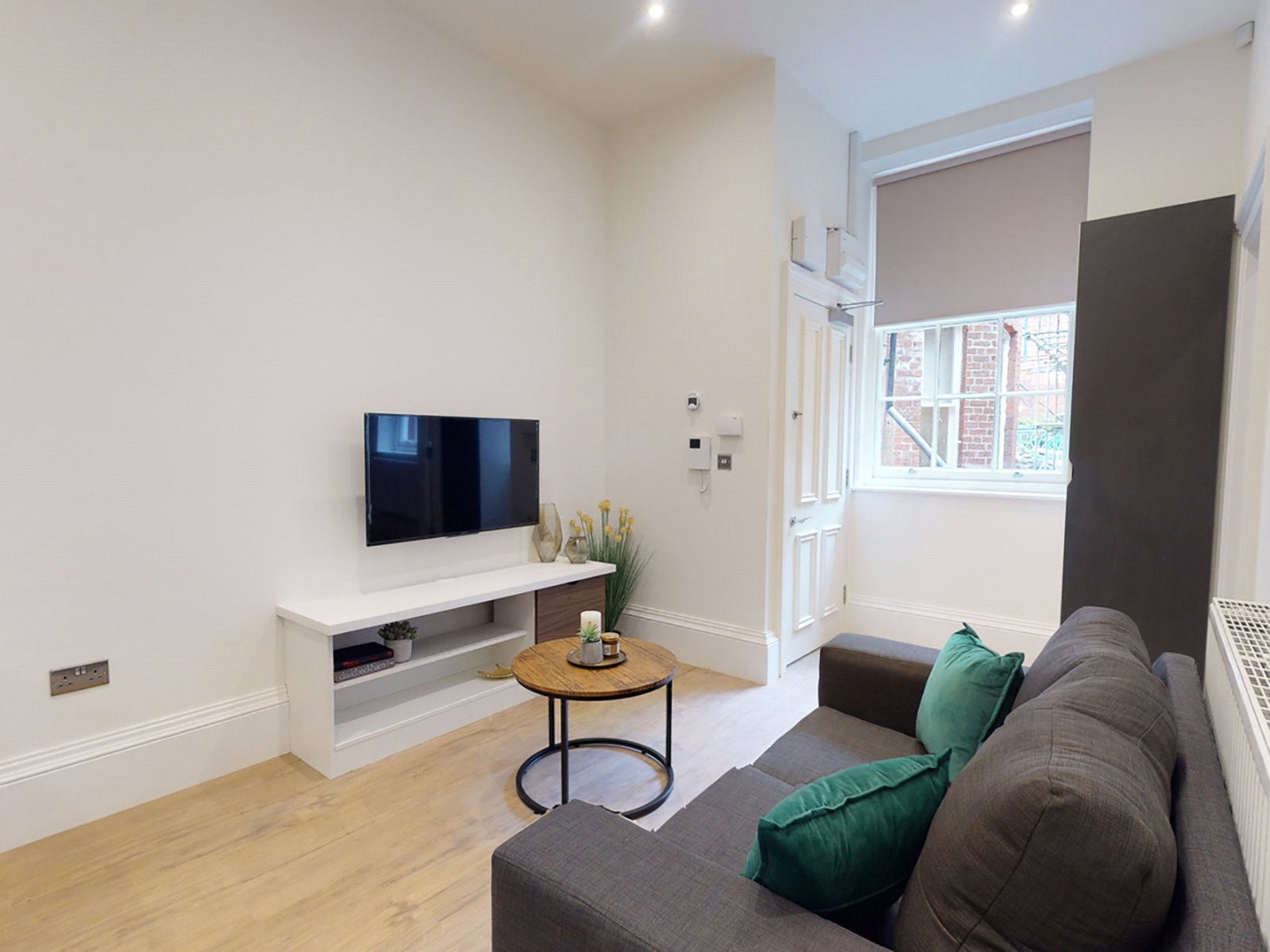 Flat Hyde Terrace in Leeds
