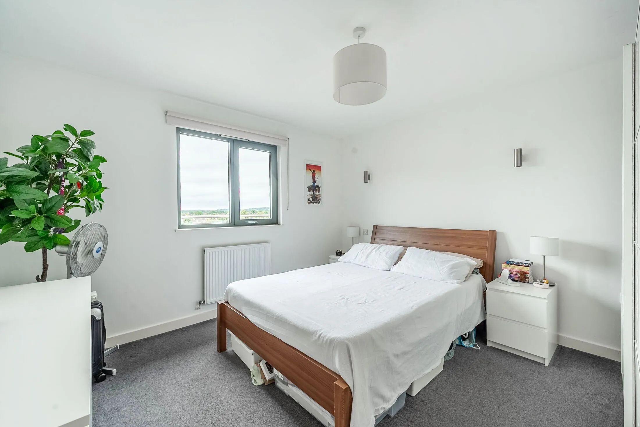 Flat Imperial Drive in Greater London