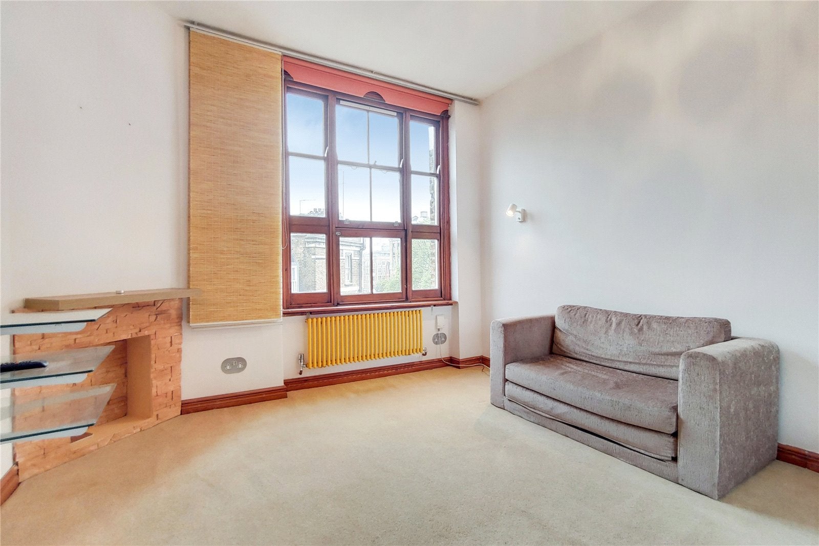 Flat Clerkenwell Road in Greater London