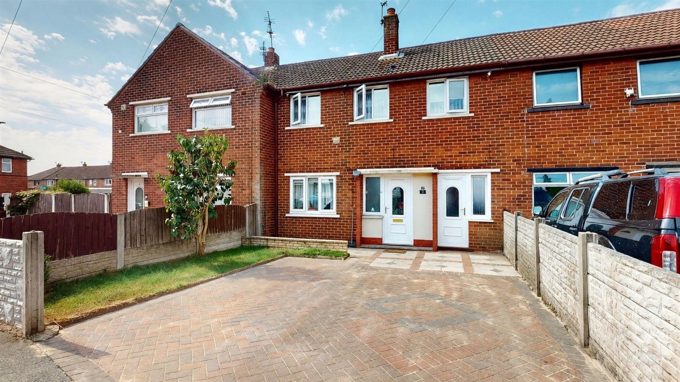 House Cedar Grove in St Helens