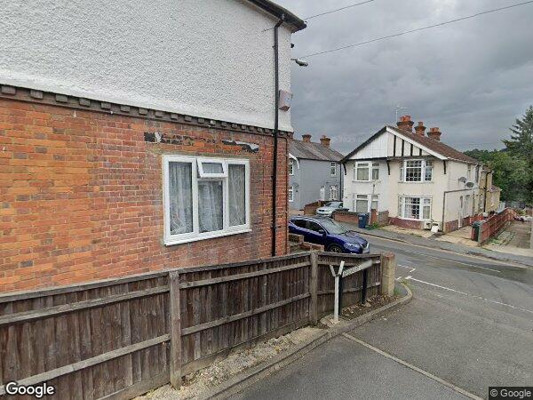 Room Dashwood Avenue in High Wycombe