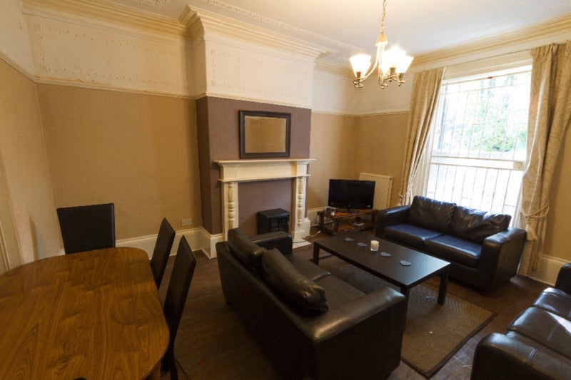Room Headingley Lane in Leeds