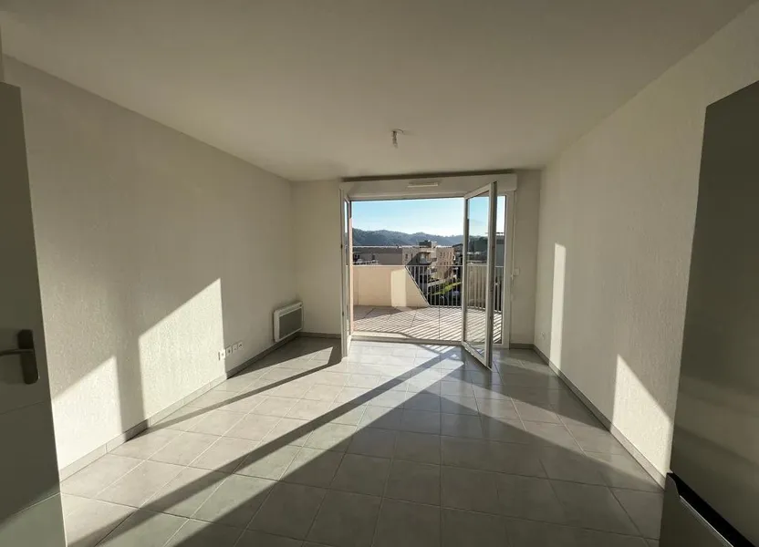 Appartement Route des Plans à Carros