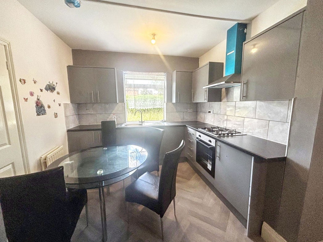Flat Canterbury Street in Newcastle upon Tyne