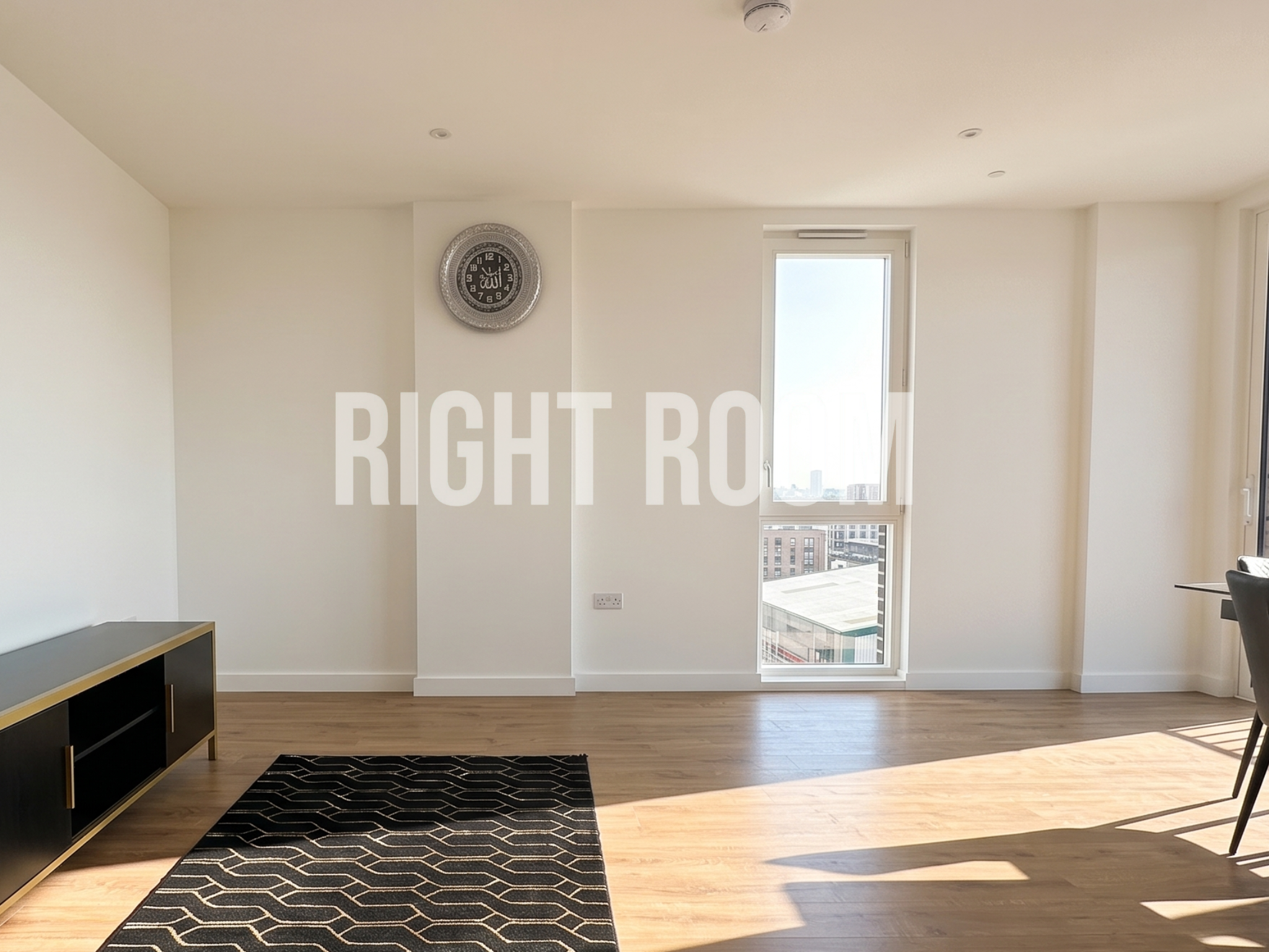House Neasden Lane in Greater London