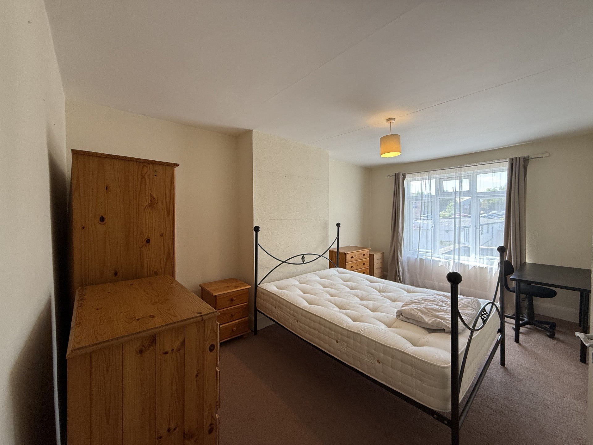 Flat Darkes Lane in Hertsmere