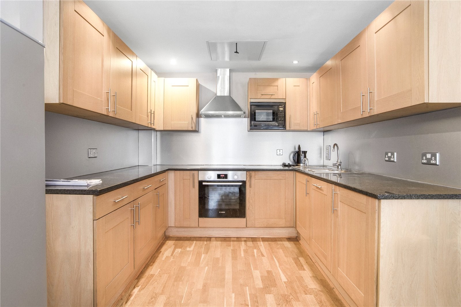 Flat Garrett Street in Greater London