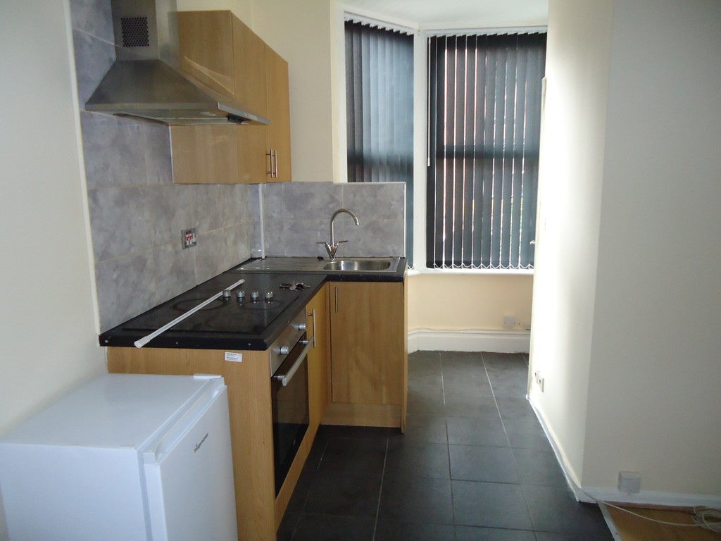 Flat Colwyn Road in Leeds