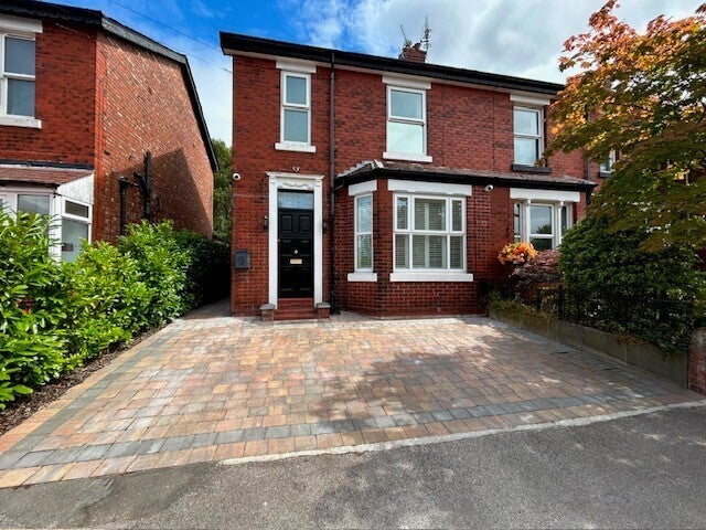 House Gillbent Road in Cheadle Hulme