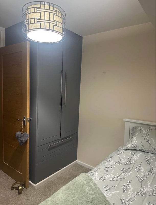 Room Willcox Avenue in West Suffolk