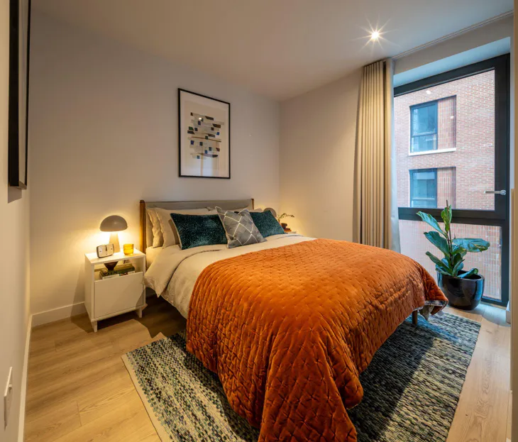 Flat Maiden Lane in London