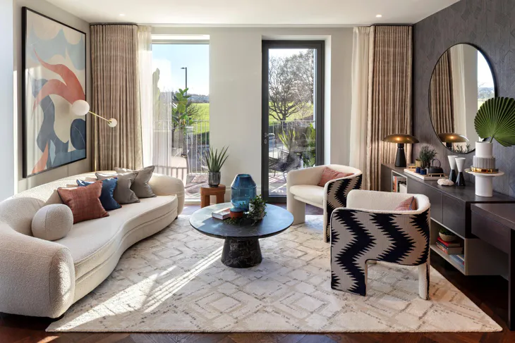 Flat Maiden Lane in London
