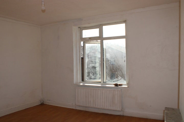 Flat Attleborough Road in Nuneaton and Bedworth