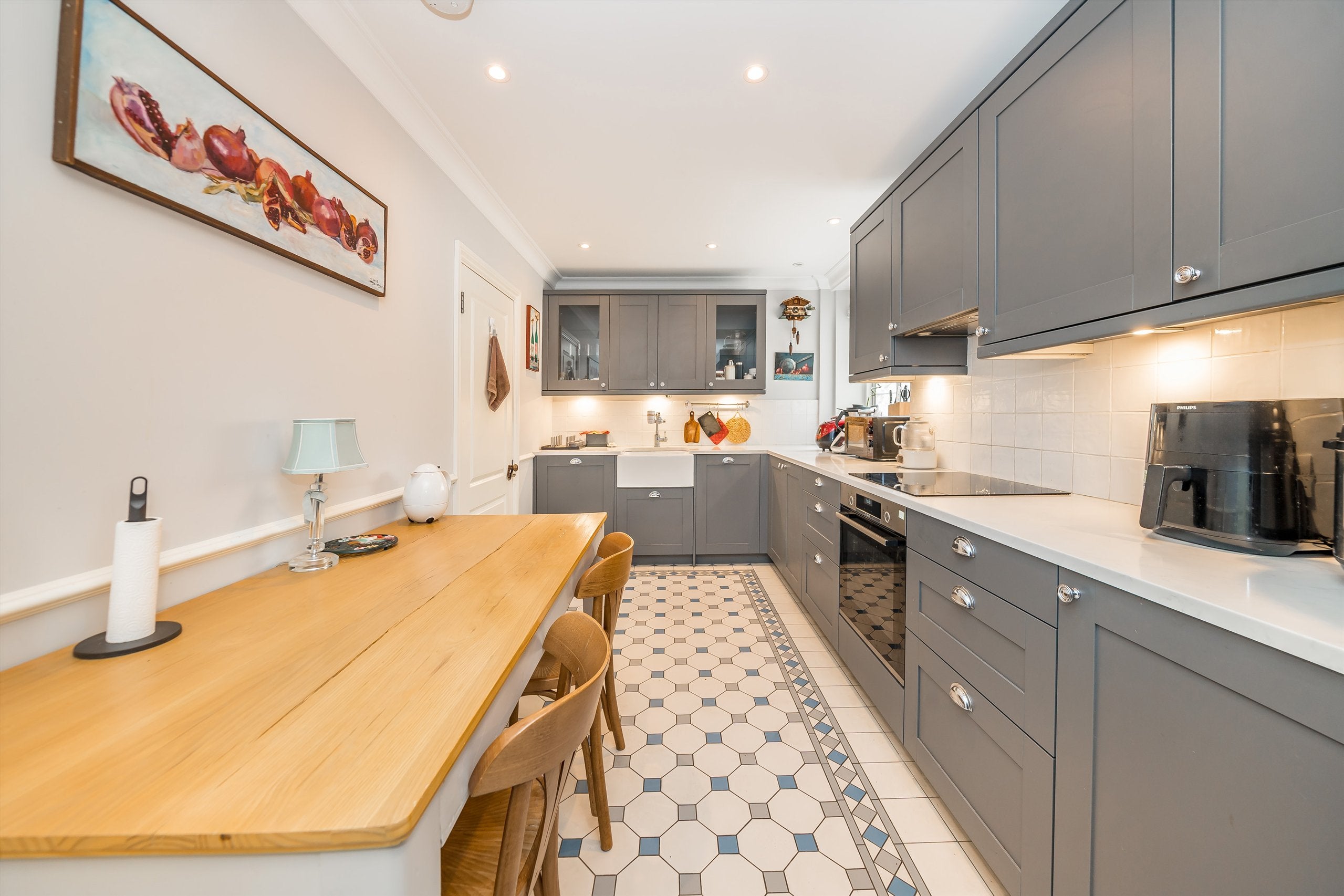 Flat Kelso Place in Greater London