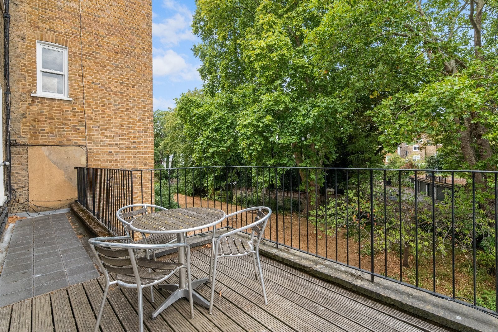 Flat Onslow Square in Greater London
