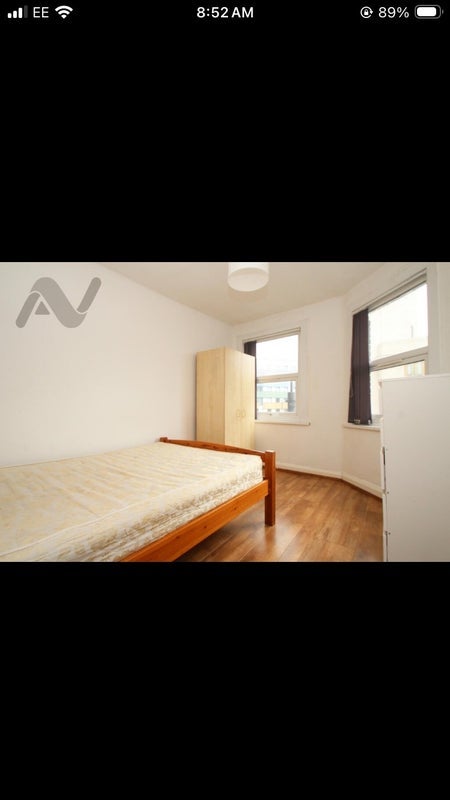 Room Seven Sisters Road in Greater London