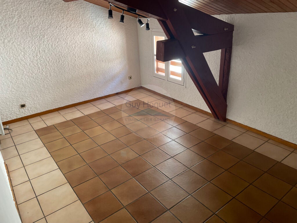 Flat Place Charles Ourgaut in Villemur-sur-Tarn