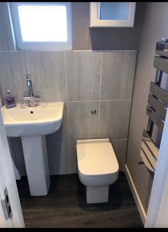 Room Little Ealing Lane in Greater London