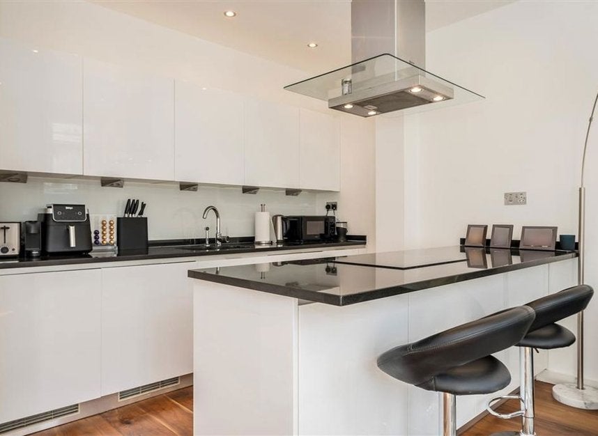 Flat Berners Street in City of Westminster