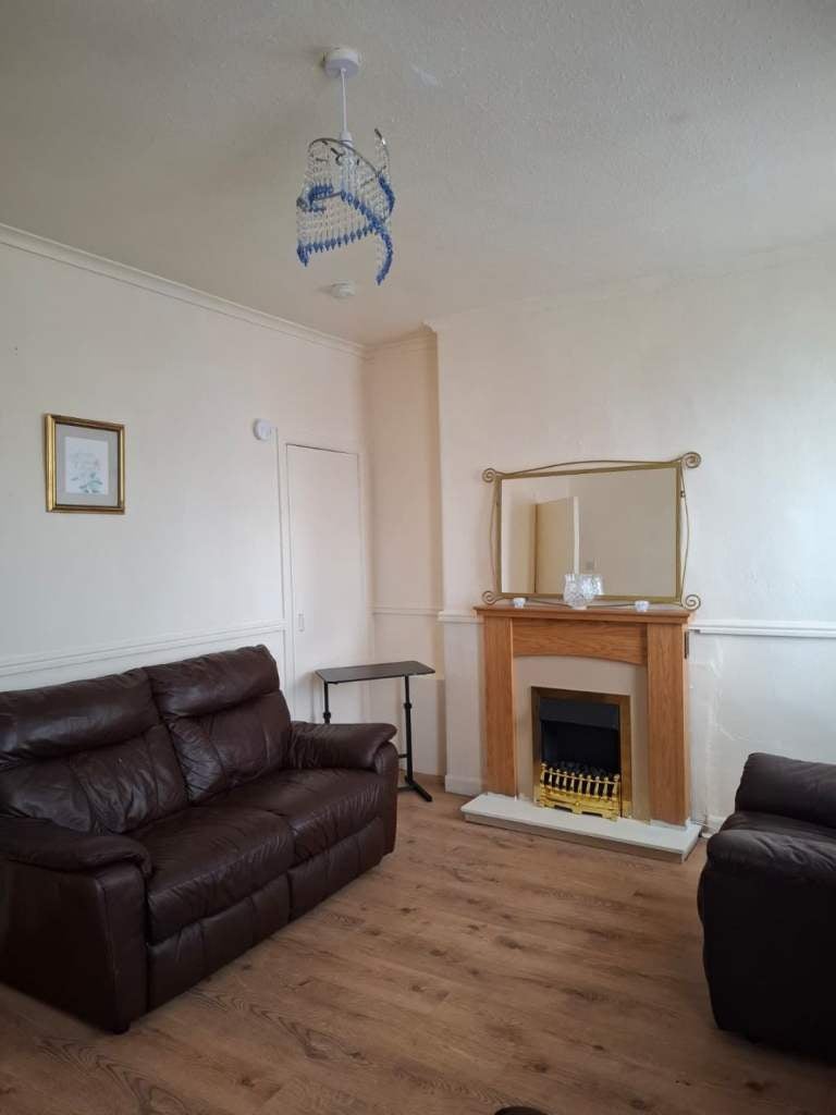 Flat Granton Crescent in City of Edinburgh