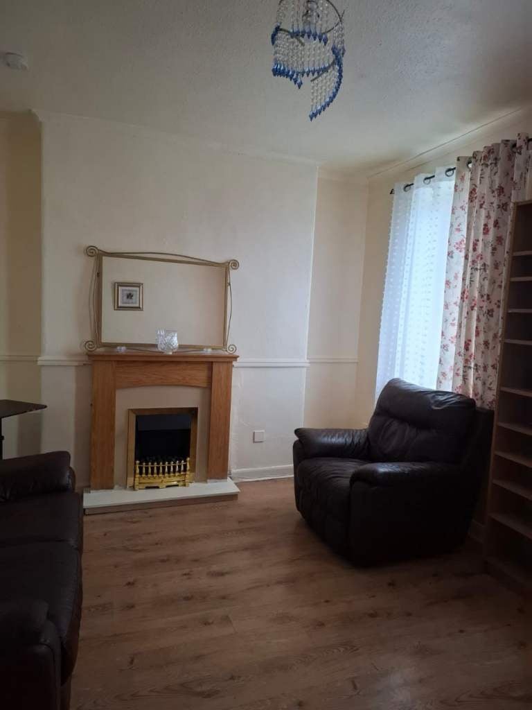 Flat Granton Crescent in City of Edinburgh