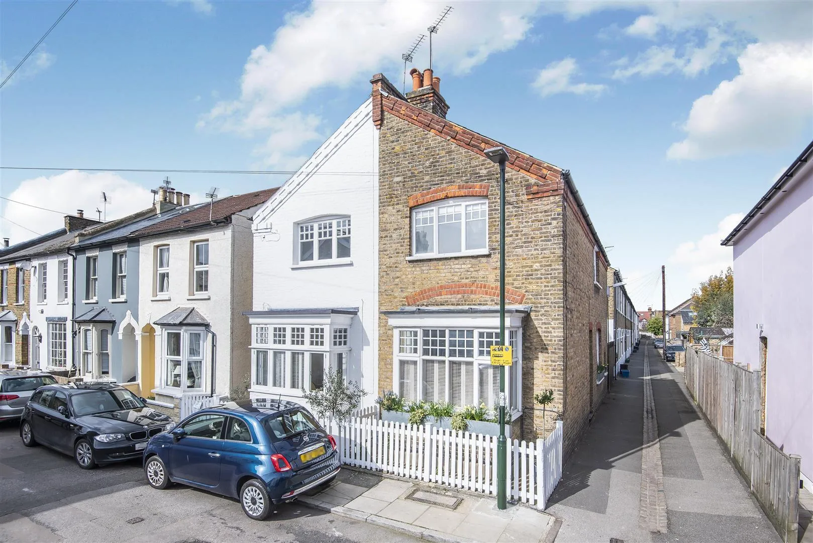 House Rock Avenue in Greater London