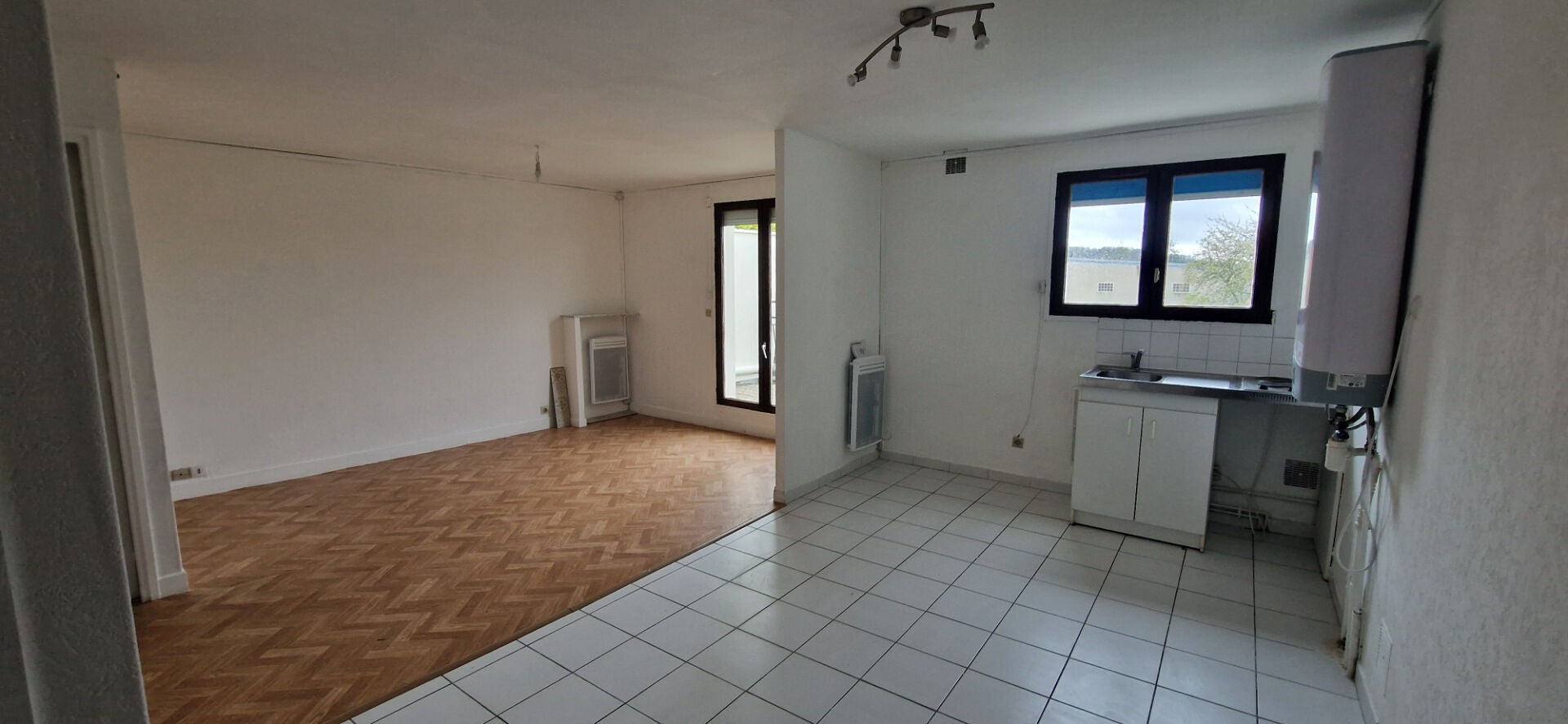 Flat Rue de la Division Leclerc in Saulx-les-Chartreux