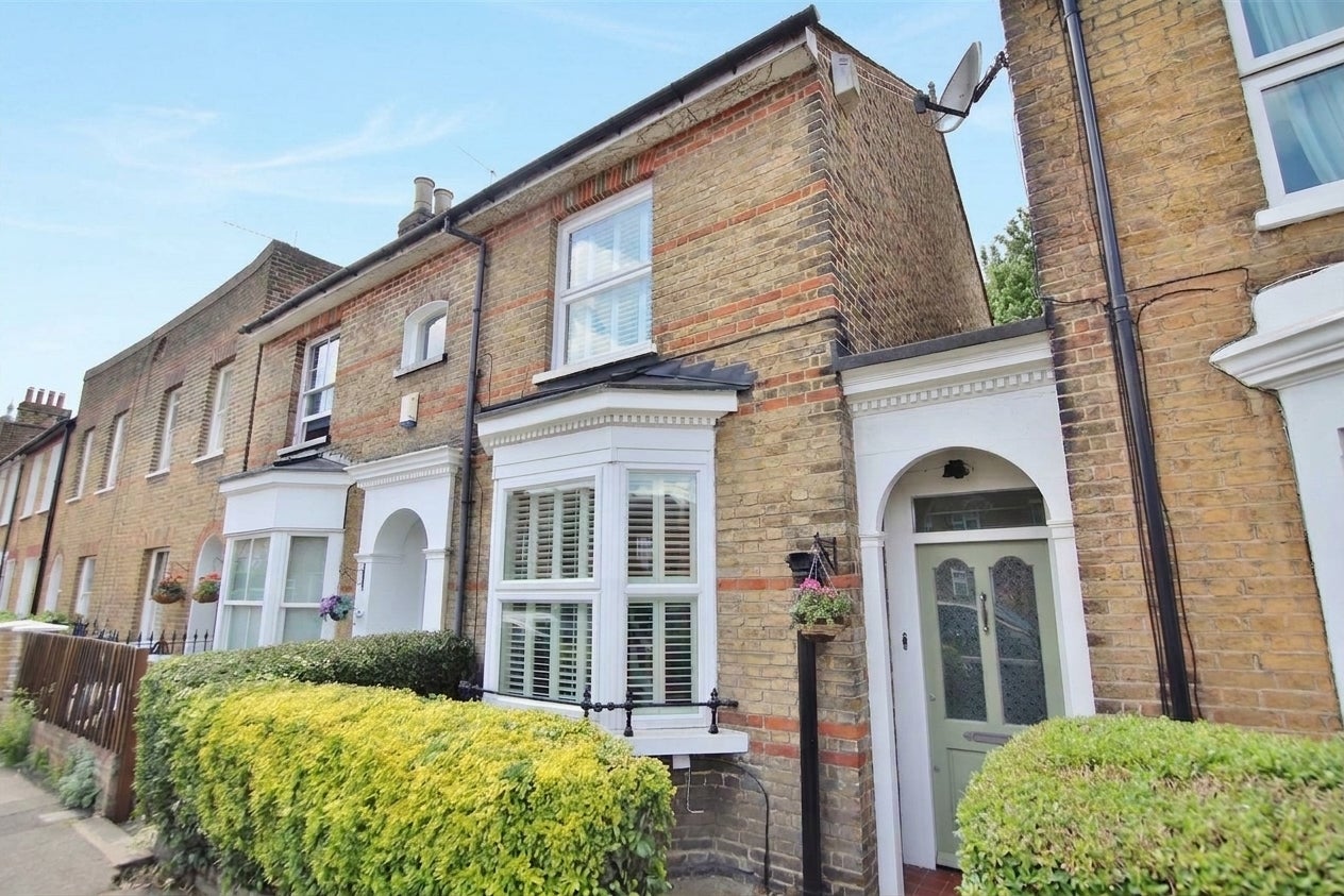 House Worple Road in Greater London