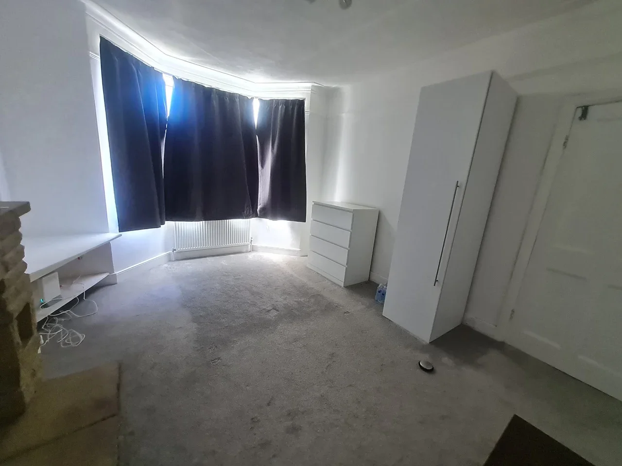 Room Sussex Road in Greater London