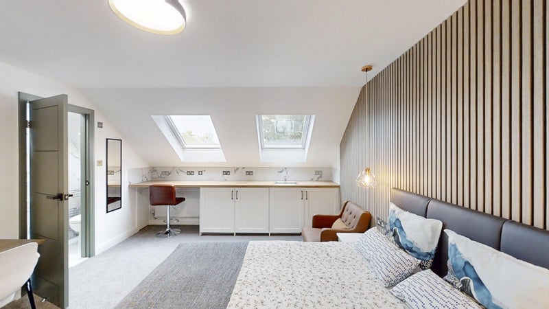 Room Coldharbour Lane in Greater London