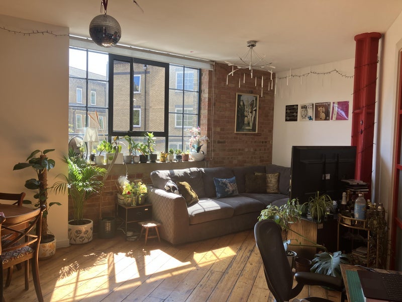 Room Back Church Lane in Greater London