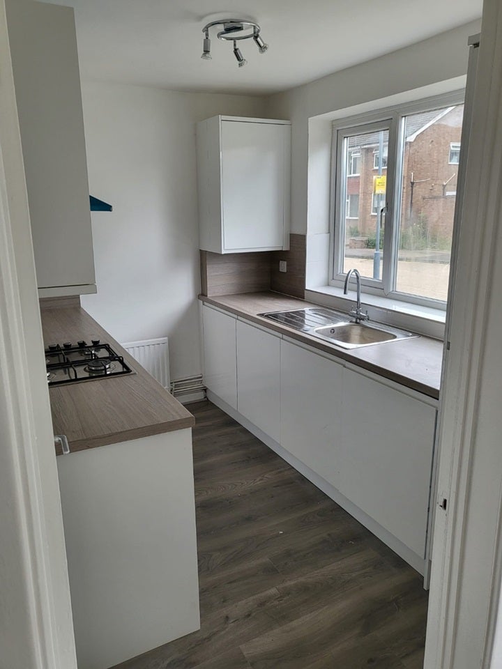 Flat Margaret Way in Greater London