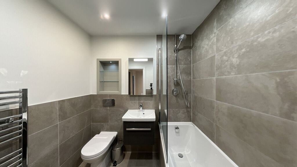 Flat Humphry Repton Lane in Greater London