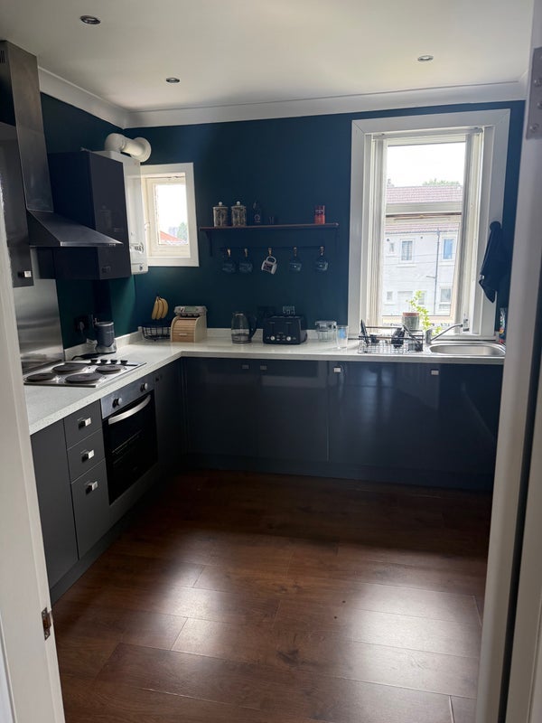 Room Carlibar Avenue in Glasgow